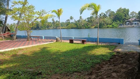 River View - Waterfront VILLA Villa in Kochi