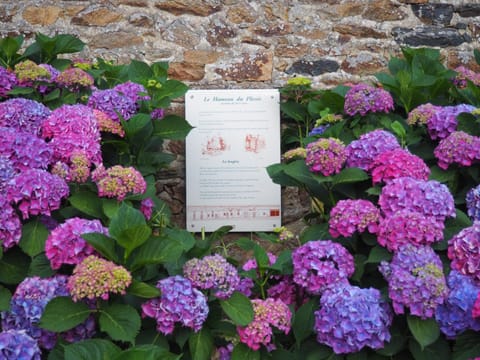 Property logo or sign