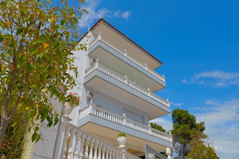 Property building, Balcony/Terrace