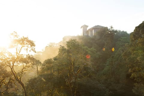 Neighbourhood, Natural landscape