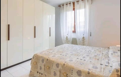 Yellow house Apartment in Vicenza