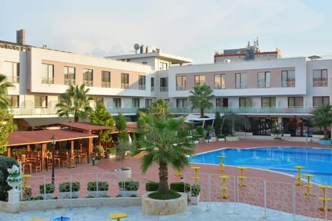 Decorative detail, Pool view