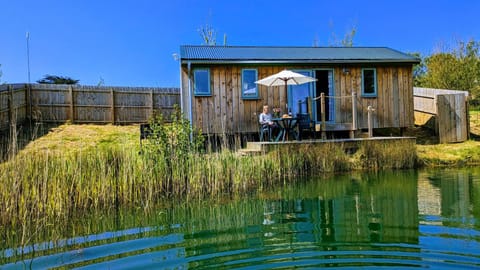 Lynstone Lakes Hospedagem na natureza in Bude