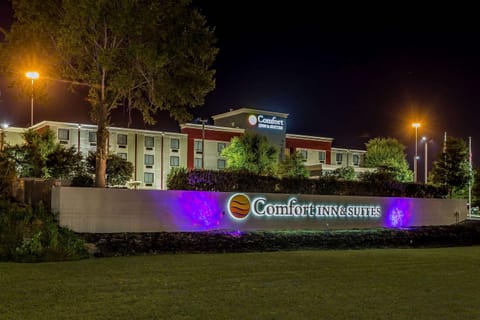 Comfort Inn & Suites Knoxville West Hotel in Knoxville
