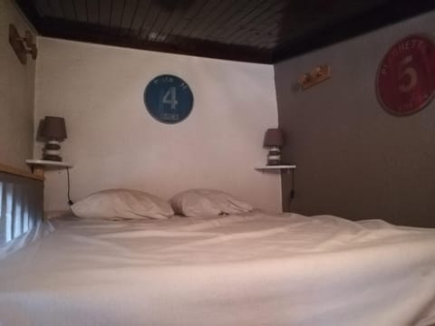 Deux pièces à Tignes avec parking couvert à 20 m des pistes - FR-1-449-65 Apartment in Tignes