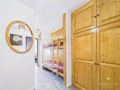 Studio cabine 4/5 pers, balcon exposé sud, à 50m des pistes, parking inclus - FR-1-398-513 Cabin in Montvalezan