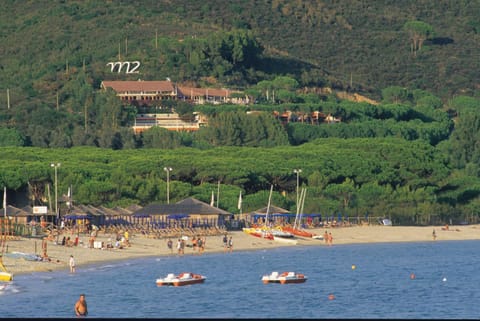 Facade/entrance, Bird's eye view, Decorative detail, Area and facilities