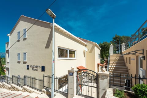 Apartments Rilovic, City and Sea view apartments Condominio in Cavtat