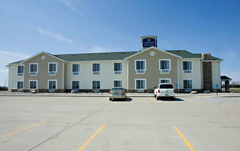 Cobblestone Inn & Suites - Langdon Inn in North Dakota