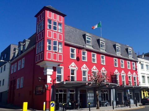 Property building, Day, Street view, Area and facilities