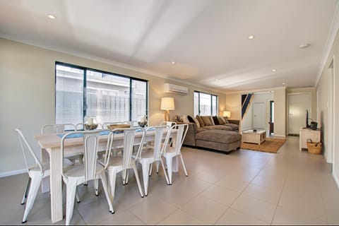 A Little Luxury in Town House in Dunsborough