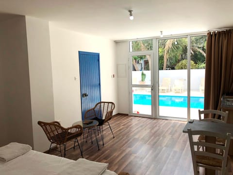 Dining area, Bedroom