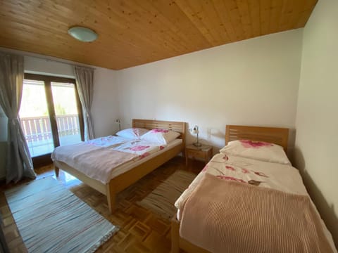 Balcony/Terrace, Bedroom, Garden view, Mountain view