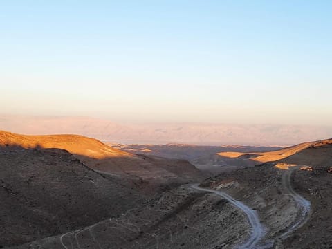 Dead Sea Desert's Edge Übernachtung mit Frühstück in South District
