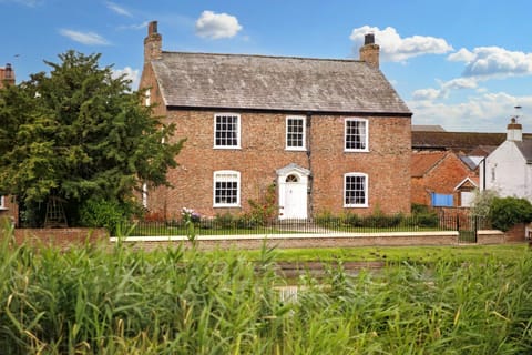 Property building, Natural landscape