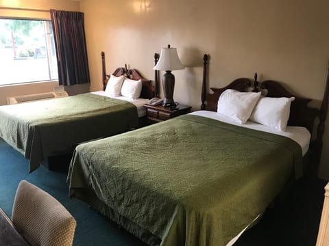 Travelers inn Hotel in Winston-Salem