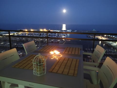 Apartamento sobre el Puerto Condo in El Campello