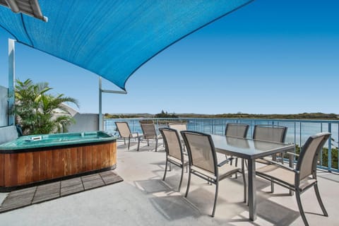 Hot Tub, Balcony/Terrace, River view