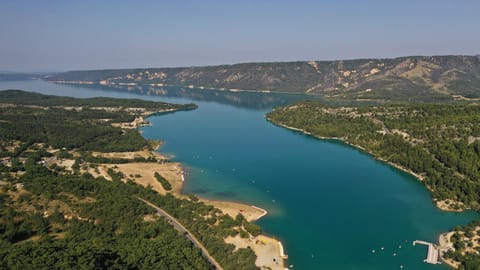 Nearby landmark, Day, Natural landscape, Lake view, Mountain view