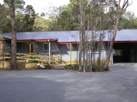 The Crays Accommodation House in Strahan