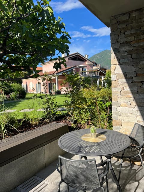 Villa Costantina with heated POOL Appart-hôtel in Cannobio