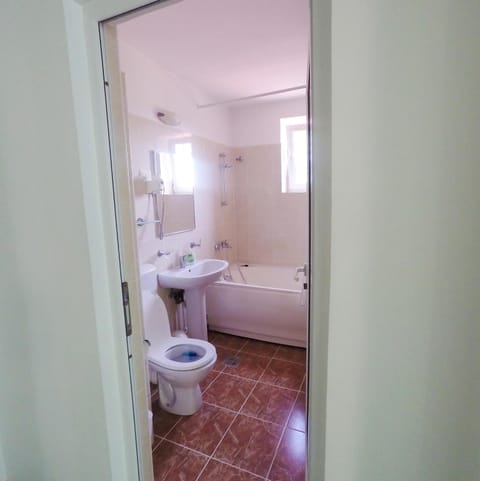 Bathroom, Photo of the whole room