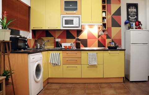 Kitchen or kitchenette, minibar, pet friendly, stove, toaster, washing machine