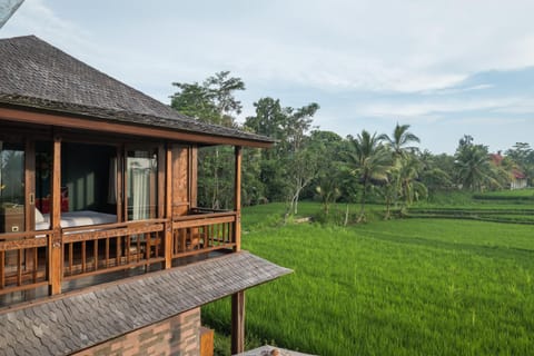 Benisari Batik Garden Cottage Lodge nature in Payangan