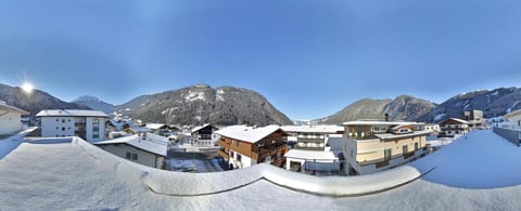 Bird's eye view, Mountain view