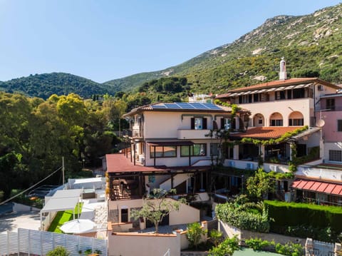 Property building, Day, Natural landscape, Mountain view, Swimming pool