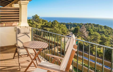 3 Bedroom Nice Home In Tossa De Mar House in Selva