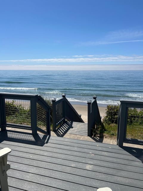 View (from property/room), Balcony/Terrace, Beach, Sea view