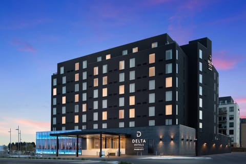 Delta Hotels by Marriott Thunder Bay Hotel in Thunder Bay