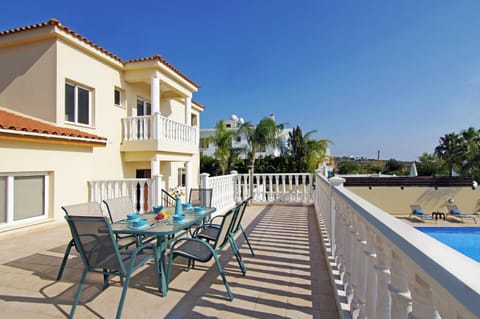 Balcony/Terrace, Pool view, Swimming pool