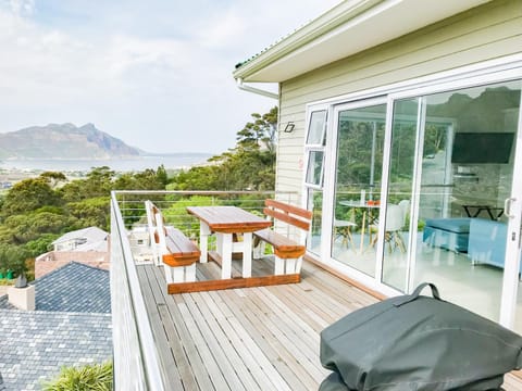 Mount Bay Bed and Breakfast in Cape Town