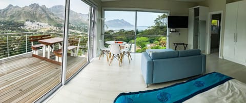 Mount Bay Bed and Breakfast in Cape Town