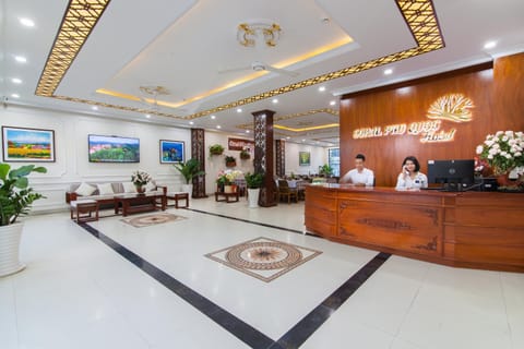 Staff, Lobby or reception, Lounge or bar, Other, Decorative detail, Area and facilities