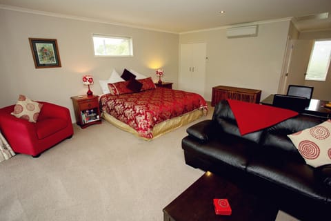 Marchmont Gardens Bed and Breakfast in Hanmer Springs
