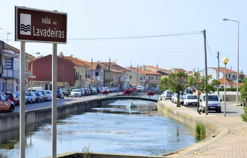 Nearby landmark, Natural landscape