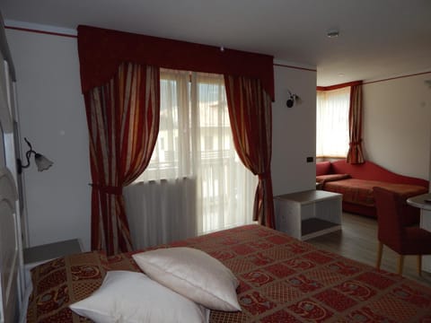 Hotel Canada Hotel in Pinzolo