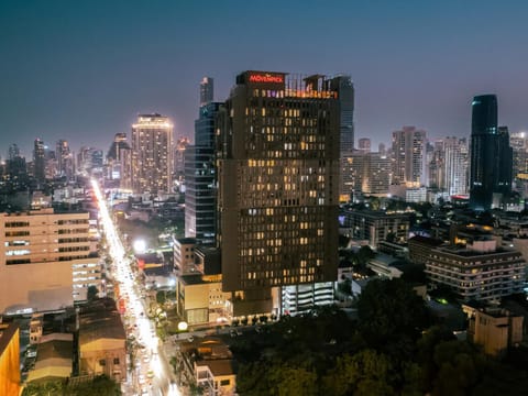 Property building, City view