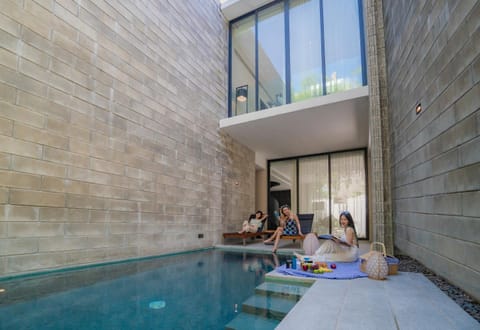 Pool view, Swimming pool