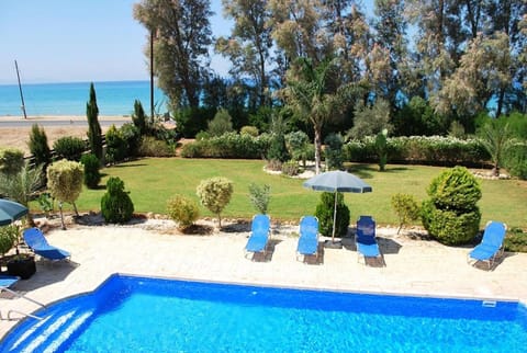 Garden, View (from property/room), Other, Swimming pool, furniture, sunbed