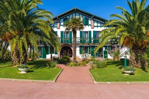 Azureva Hendaye Campground/ 
RV Resort in Hendaye