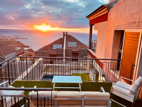 View (from property/room), Balcony/Terrace, Sea view, Sunset