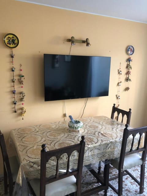 TV and multimedia, Dining area, Evening entertainment