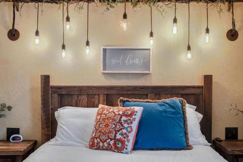 Bed, Bedroom