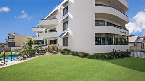 Views, Pool, Air Conditioning - Karoonda Sands Welsby Pde, Bongaree House in Sandstone Point