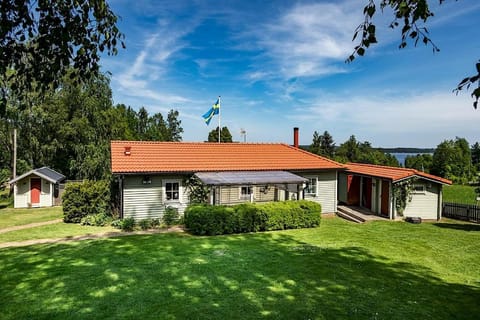 Luxury Villa by lake welcome you Villa in Västra Götaland County