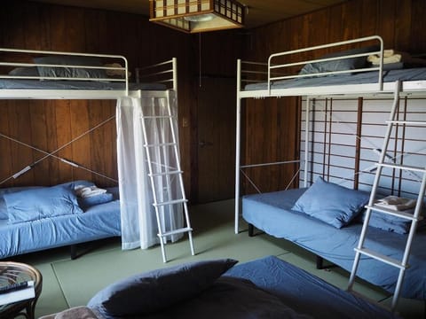 Guesthouse ＆ Beach Cafe Fuego Bed and breakfast in Japan